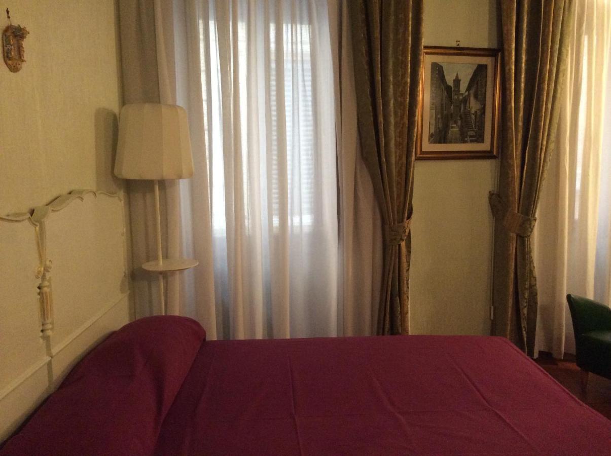 Fiammetta House Centro Di Roma Apartment Luaran gambar